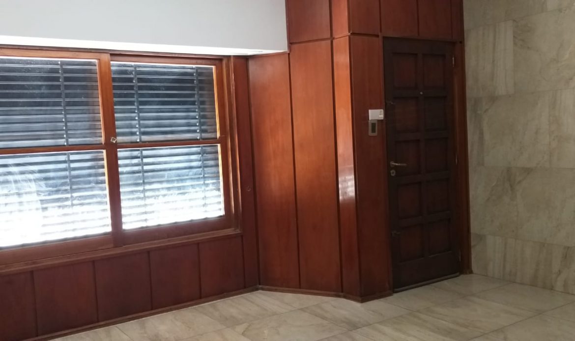 Propiedad De La Galería