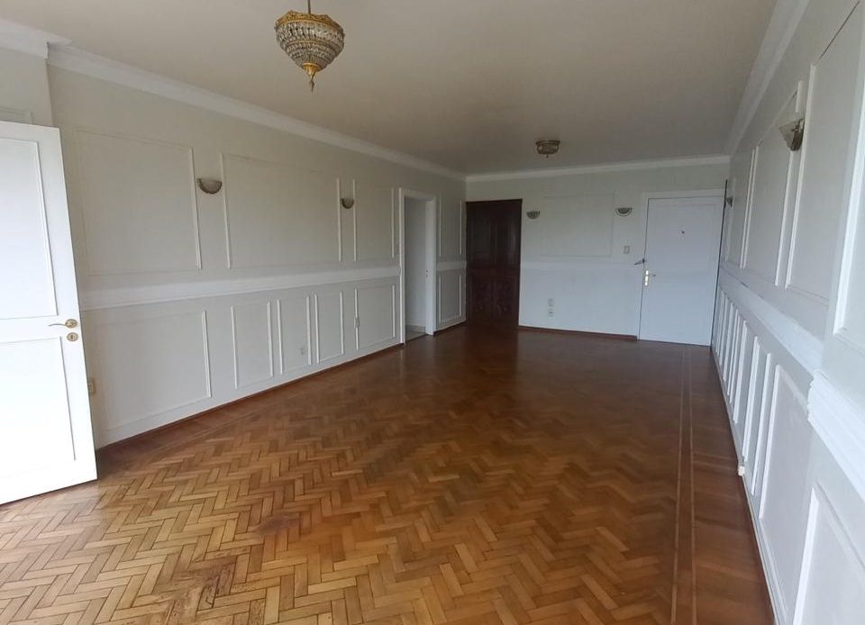 Propiedad De La Galería