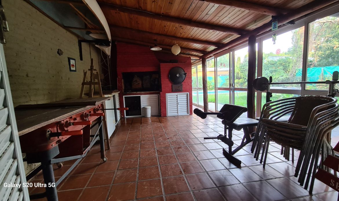 Propiedad De La Galería